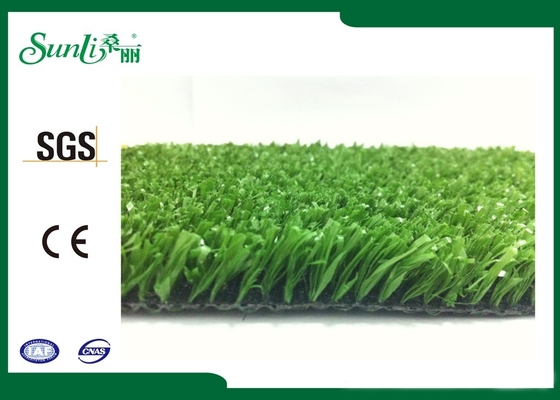 Alfombra artificial de la hierba verde de los PP/césped artificial para el jardín