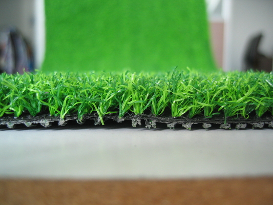 hierba artificial del golf 4000Dtex de 10m m 10m m, césped sintético verde del césped del indicador 5/32 para el hogar